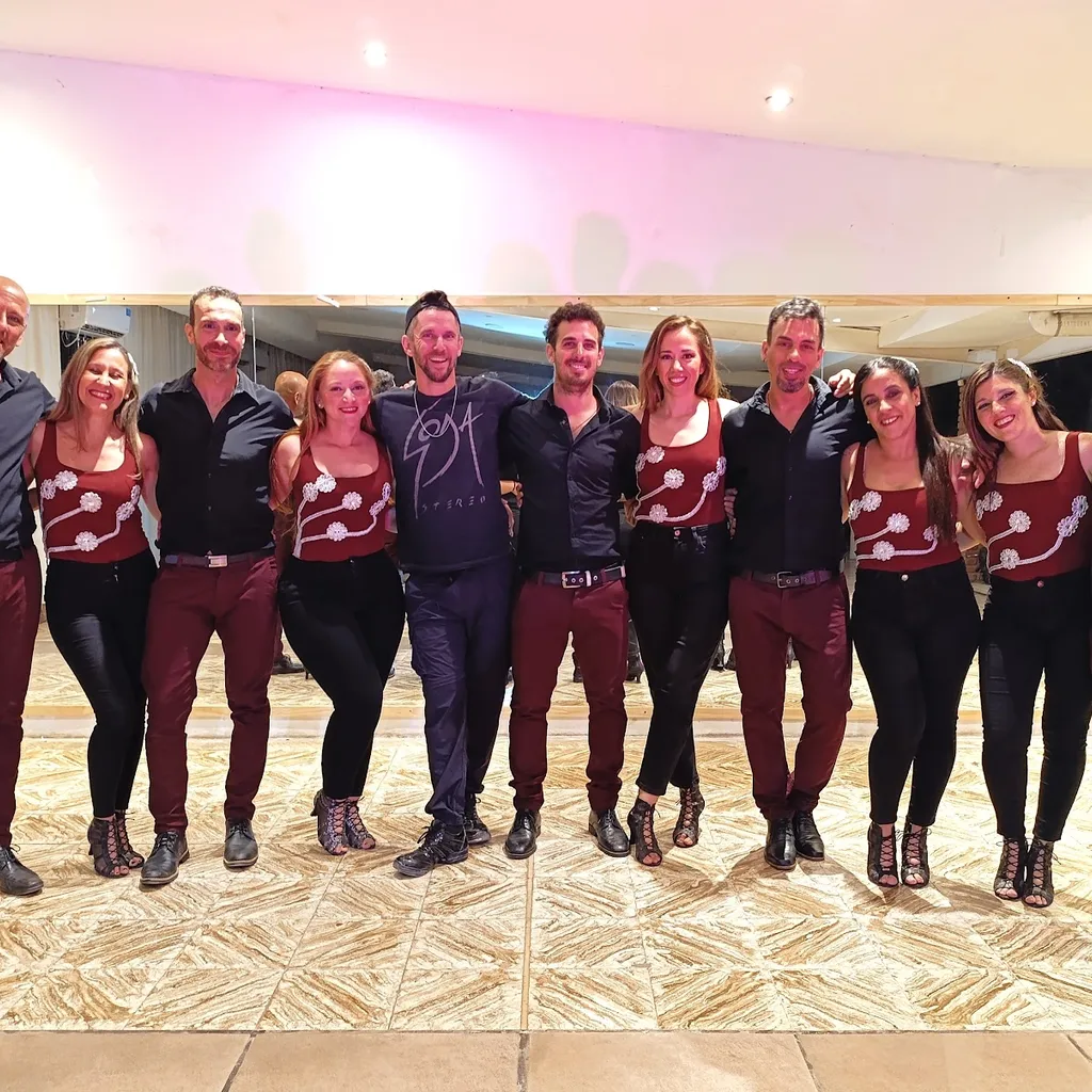 CoNNeXa - Escuela de Bachata y Salsa. Funes, Santa Fe
