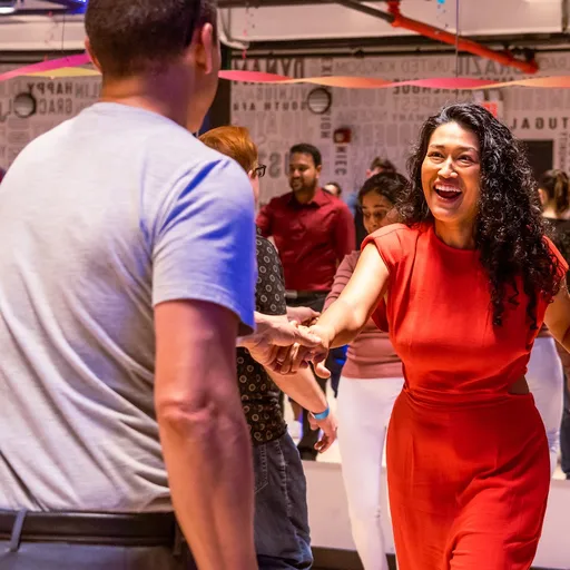 Danznik Studios NYC - Social, Ballroom, Swing & Wedding Dance. Nueva York