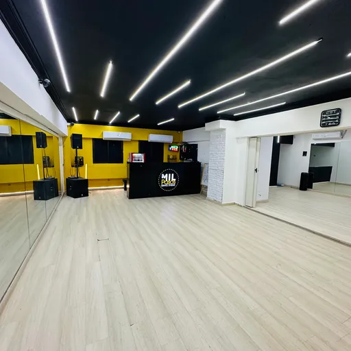 Mil Pasos Dance Studio. Santo Domingo de Guzmán