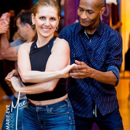 Le Social Salsa. Qc H2r 1x1