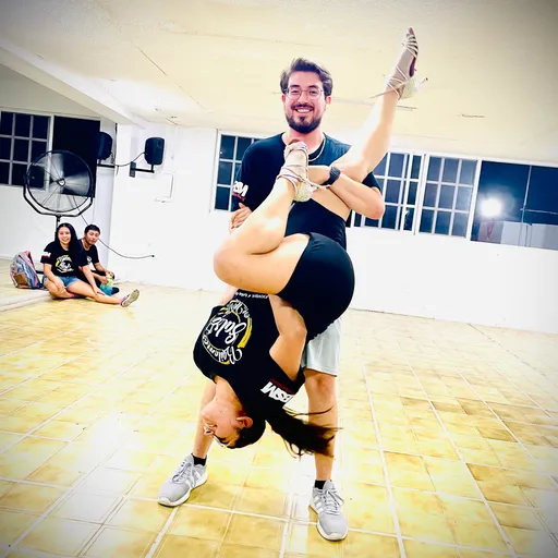 Bailemos Salsa en Mérida. Mérida