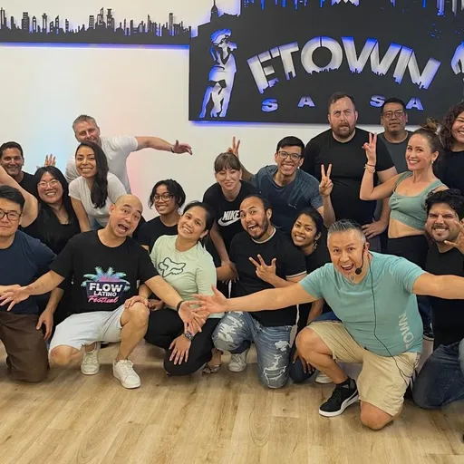 ETOWN SALSA Latin Dance Studios. Edmonton