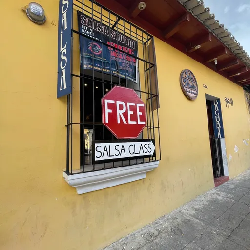 SALSA STUDIO frank arango. Antigua Guatemala