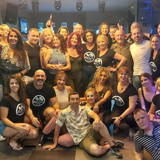 Academía de Baíle bachata SVQ. Seville