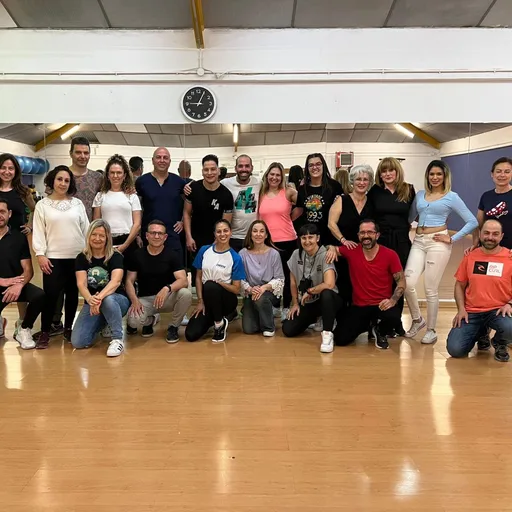 Escuela de Salsa y Bachata "CHESTE". Valencia