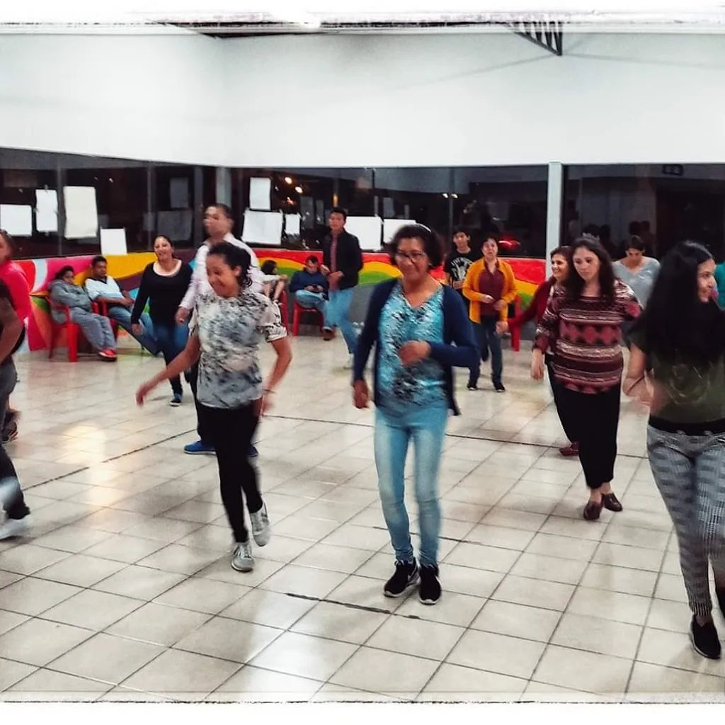 Academia de Baile Son Latino. Méx.