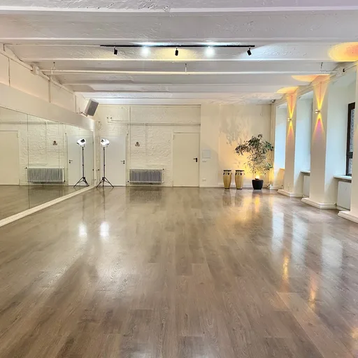 Dolce Vita Dance Studio. Berlin