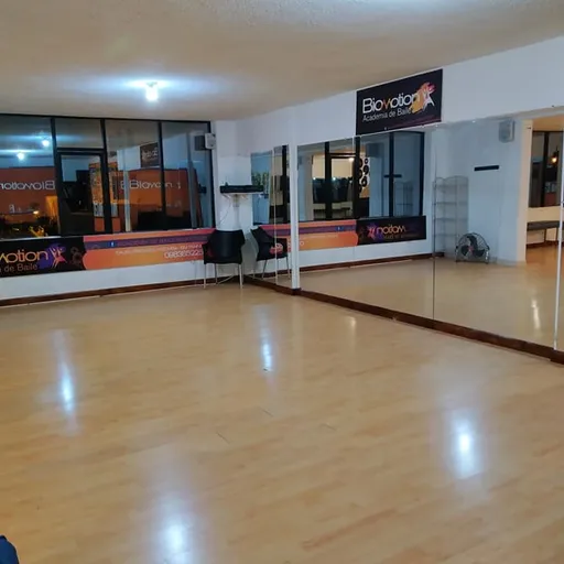 Biomotion Academia de Baile. Quito