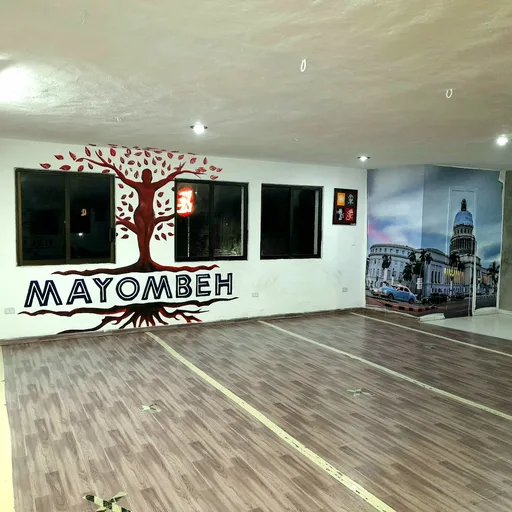 Mayombeh: Escuela de salsa, bailes de salón, bailes latinos y populares cubanos. Mérida