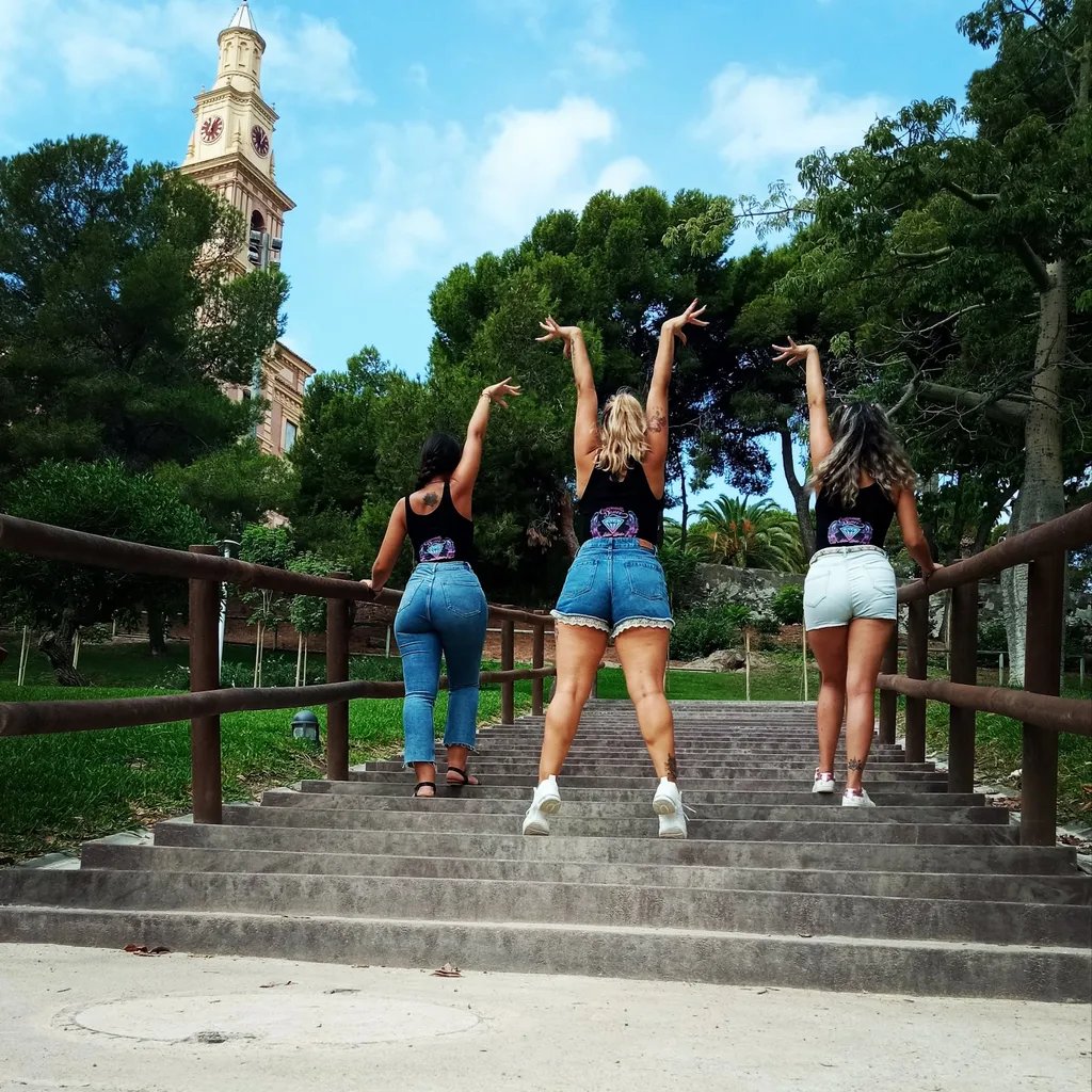 Academia de baile Campanilla Dance Latin Studio. Granada