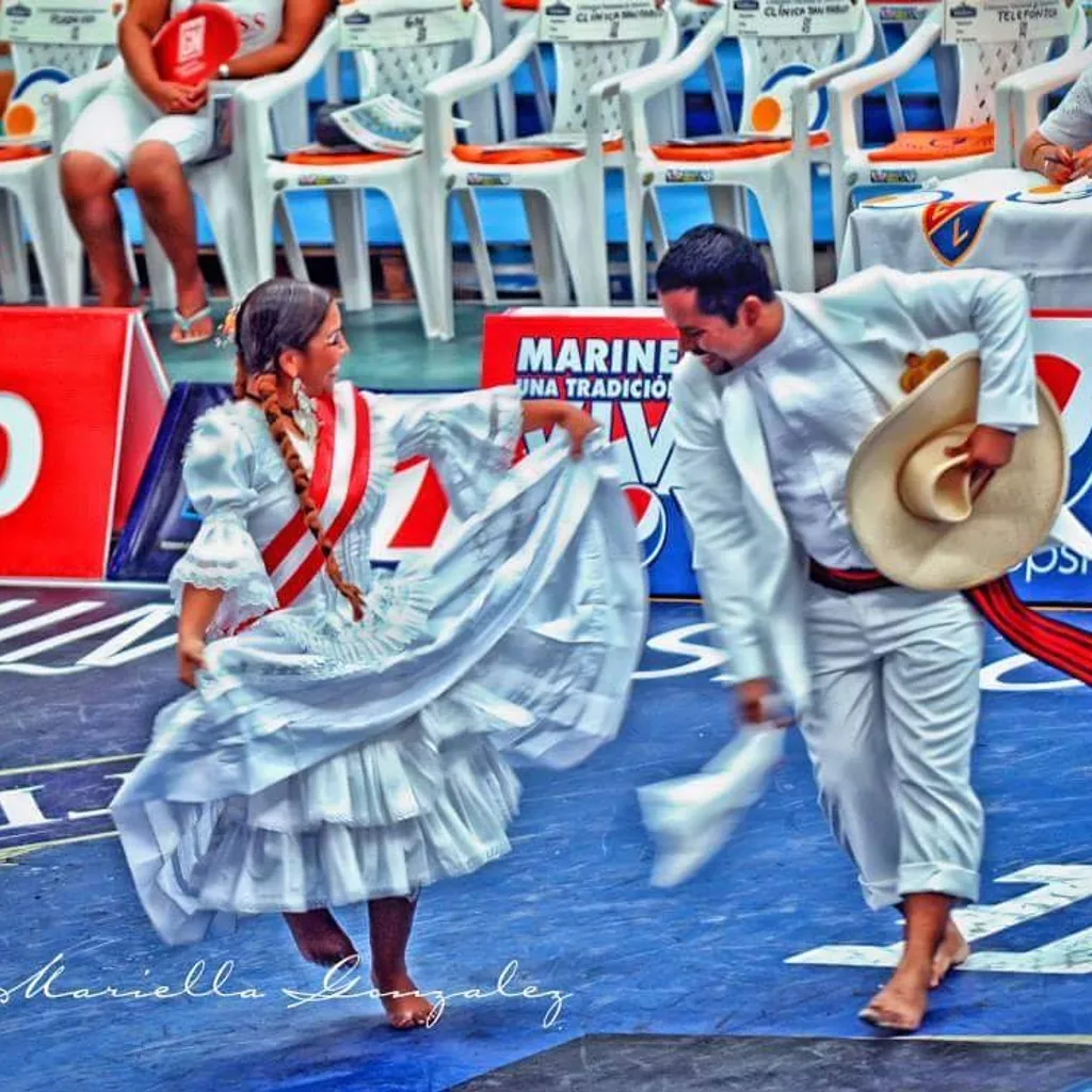 Tradición y Sentimiento - Academia de Marinera. Santiago de Surco, Lima