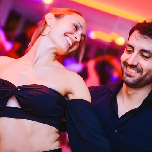 Bailamos Salsa GmbH. Basel