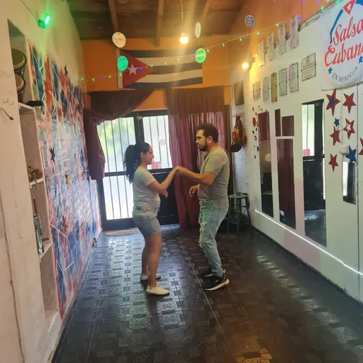 Casa Cubana - Escuela Salsa Cubana en Mendoza. Departamento Guaymallén