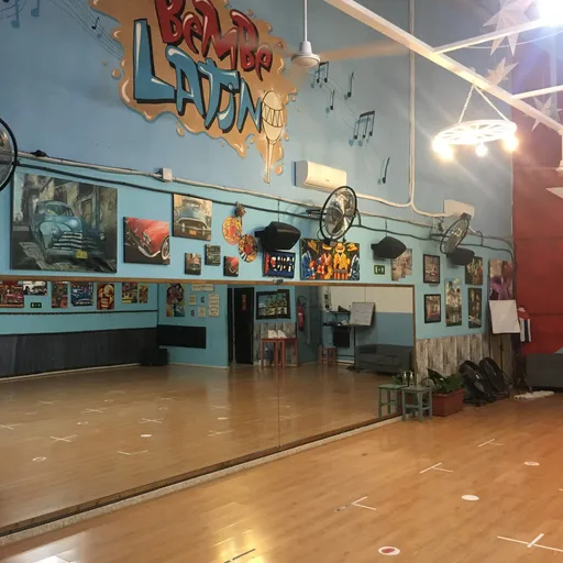 Bembe Latino. Cádiz