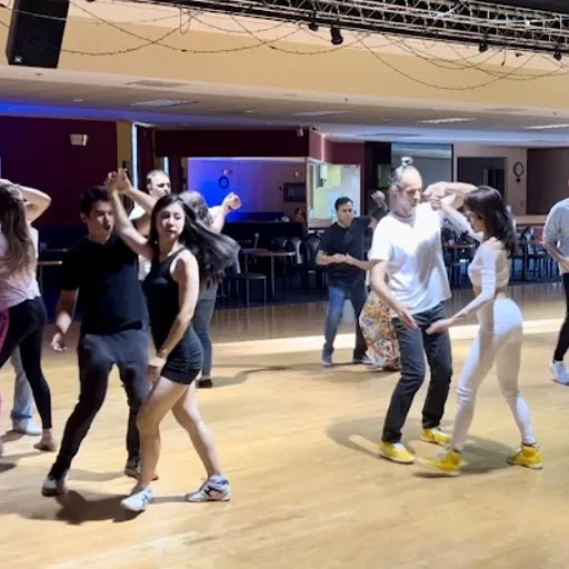 Mambo Groovin' Latin Dance School. Fremont