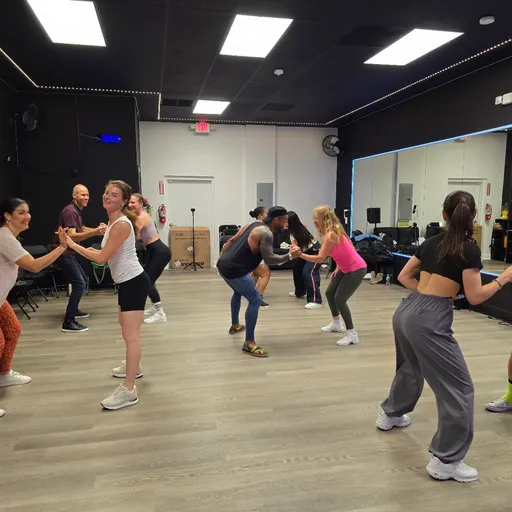 Miami Bachata Fusion. Hollywood
