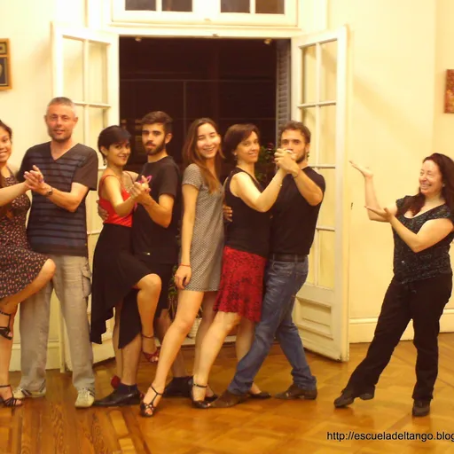 La Escuela Del Tango. Cdad. Autónoma de Buenos Aires
