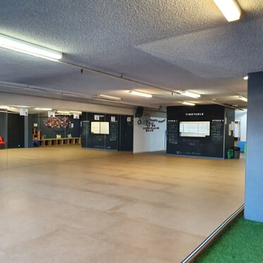 Moonlight Studios - Subsdance Dance Studio. Fyshwick, Australia