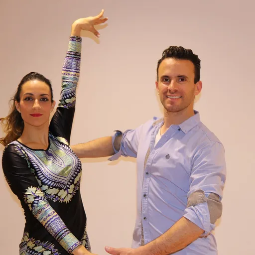 Academia de Baile A-Mambo Almoradí. Alicante