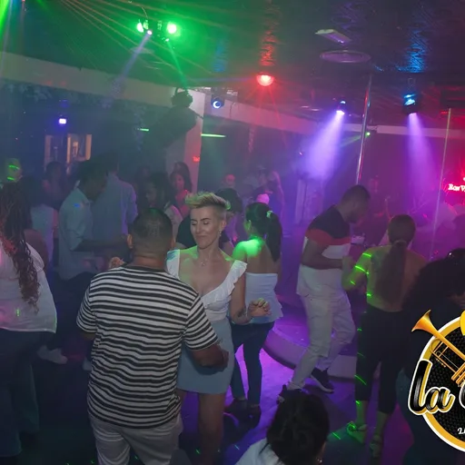 Sala Latina La Clave 2.0 Deluxe. Alicante