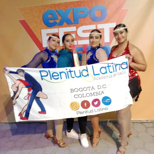 PLENITUD LATINA ACADEMIA DE BAILE. Bogotá