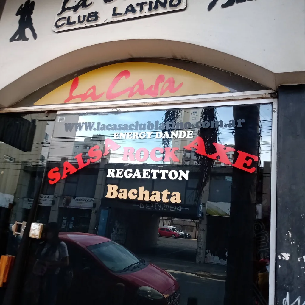 La Casa Club Latino. Lomas de Zamora, Buenos Aires