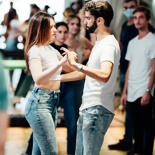 Latinflow Dance School 4ème. París