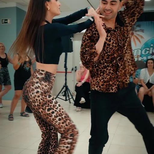 Valencia Baila. Valencia