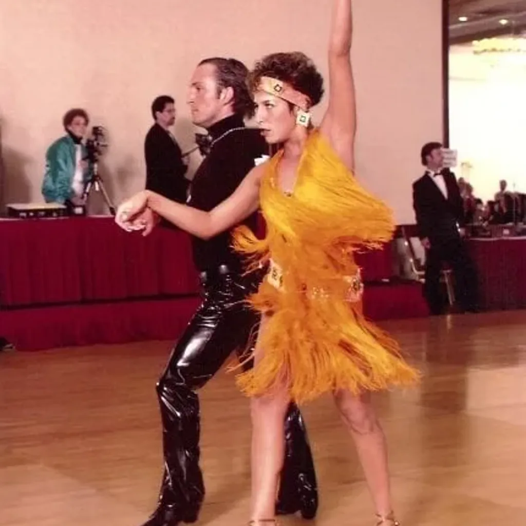 Lisa Sparkles Ballroom & Latin Dance Studio. Foto 7
