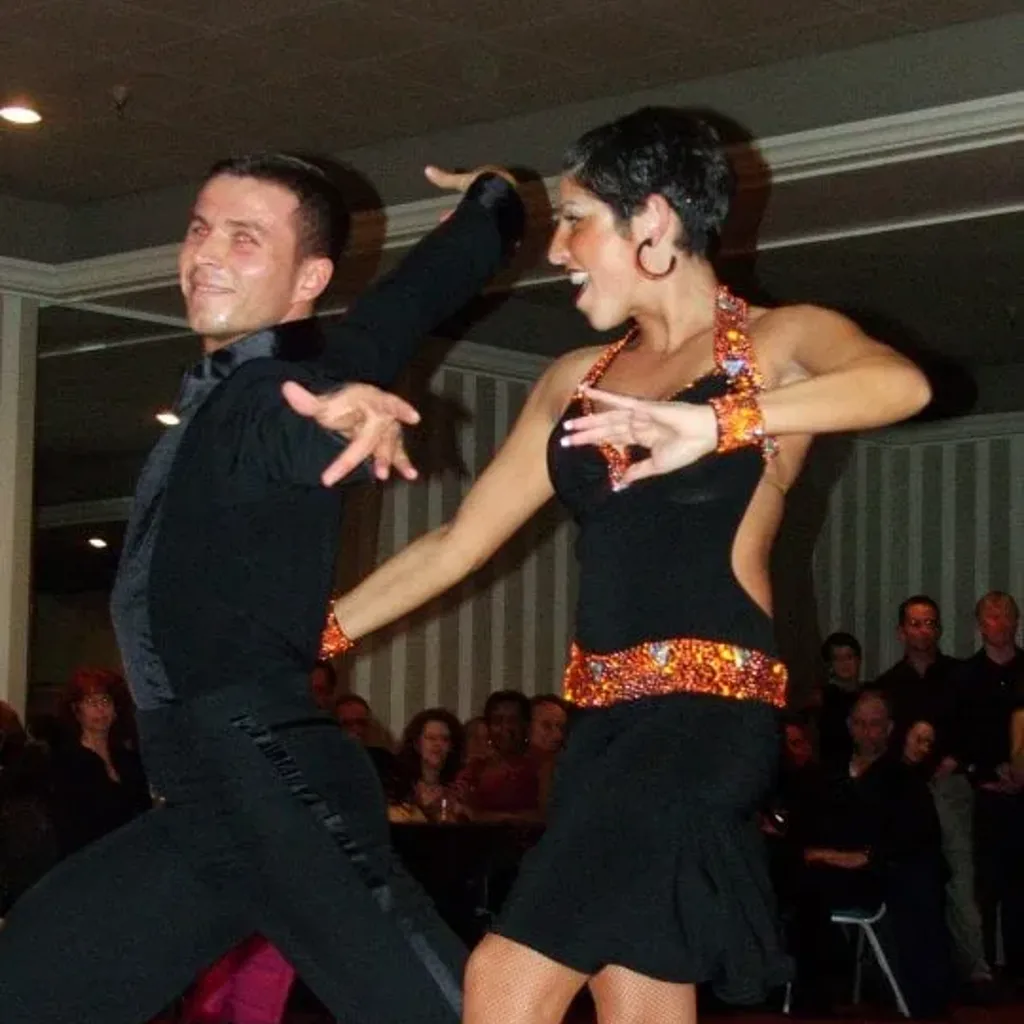 Lisa Sparkles Ballroom & Latin Dance Studio. Foto 5