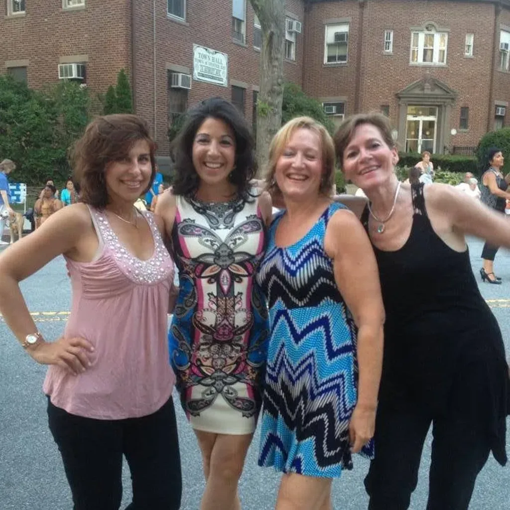 Lisa Sparkles Ballroom & Latin Dance Studio. Foto 9